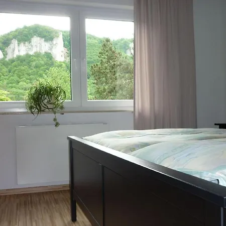 Idyllische Ferienwohnung Mit Panoramablick شقة بيورون